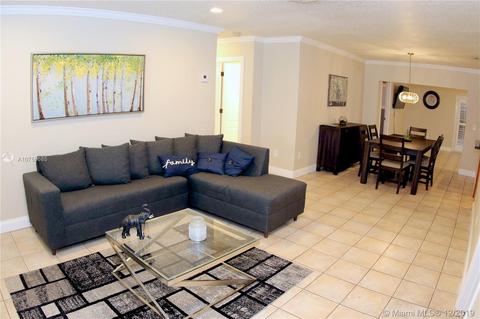 7220 Bamboo St, Miami Lakes, FL 33014 photo 6