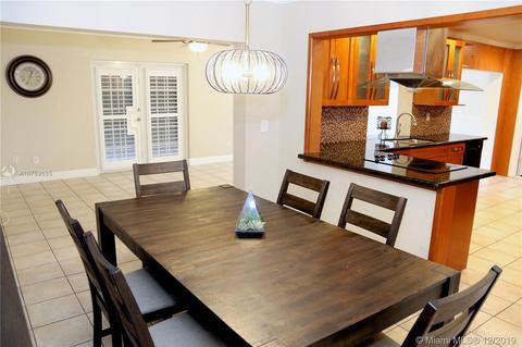 7220 Bamboo St, Miami Lakes, FL 33014 photo 39