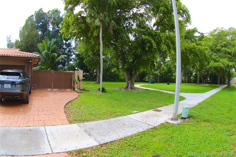 7220 Bamboo St, Miami Lakes, FL 33014 photo 35