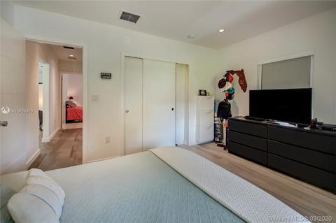 8834 Abbott Ave, Surfside, FL 33154 photo 23