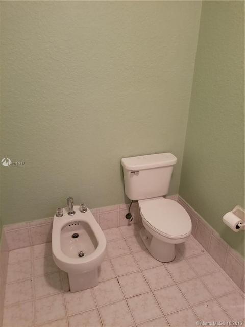 17543 NW 87th Pl, Hialeah, FL 33018 photo 25