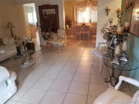 17543 NW 87th Pl, Hialeah, FL 33018 photo 9
