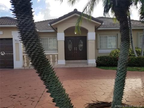 17543 NW 87th Pl, Hialeah, FL 33018 photo 3