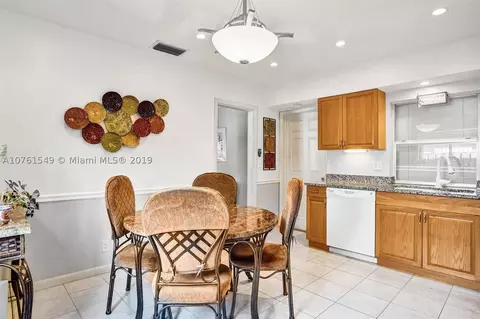 4014 N Cir Dr, Hollywood, FL 33021 photo 12