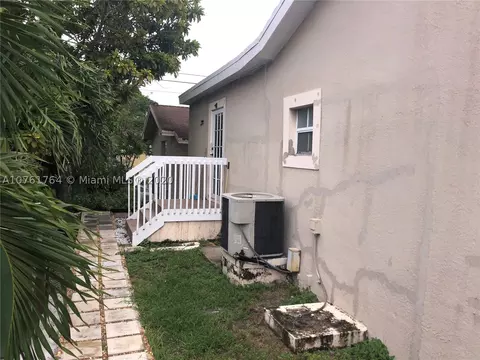 731 E 5th St, Hialeah, FL 33010 photo 8