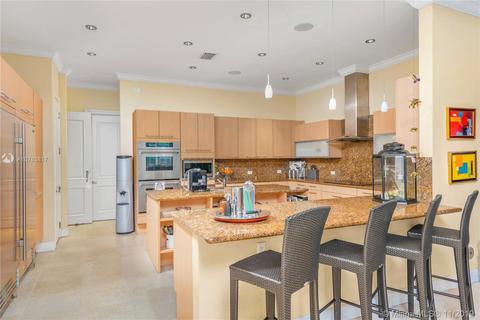 380 Harbor Ct, Key Biscayne, FL 33149 photo 12