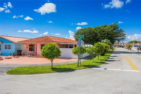 4392 W 9th Ct, Hialeah, FL 33012 photo 24