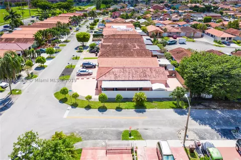4392 W 9th Ct, Hialeah, FL 33012 photo 27