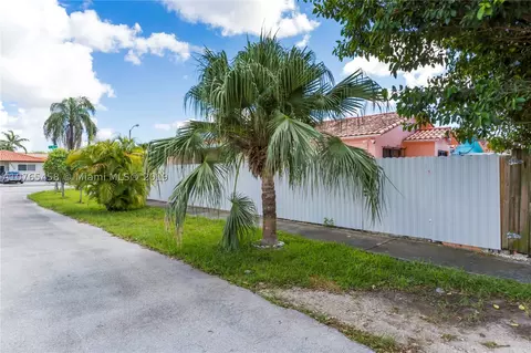 4392 W 9th Ct, Hialeah, FL 33012 photo 23