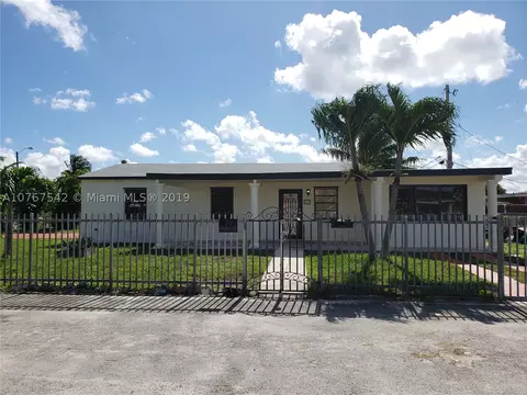 820 E 39th Pl, Hialeah, FL 33013 photo 1