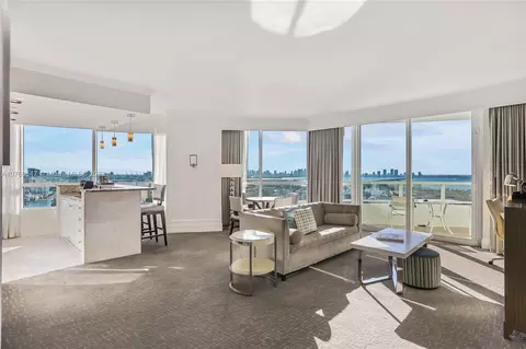 4401 Collins Ave #3114/3116, Miami Beach, FL 33140