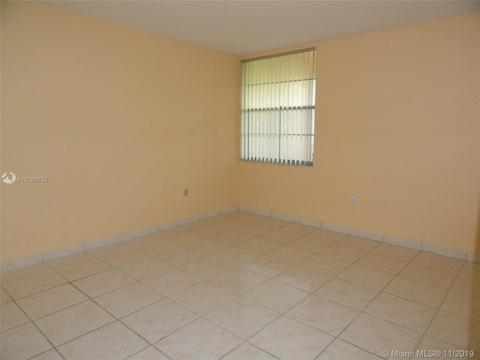 1900 W 68 St #G301, Hialeah, FL 33014 photo 14
