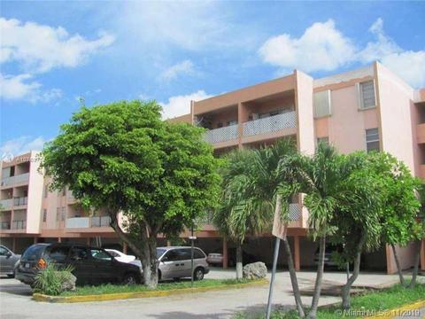 1900 W 68 St #G301, Hialeah, FL 33014 photo 2