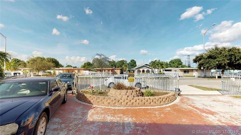 662 E 44th St, Hialeah, FL 33013 photo 2