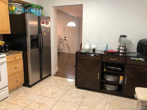 265 W 64th St, Hialeah, FL 33012 photo 6