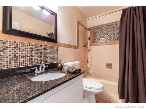 3205 Dover Rd, Pompano Beach, FL 33062 photo 9