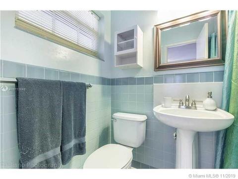 3205 Dover Rd, Pompano Beach, FL 33062 photo 12