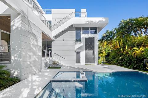 515 Harbor Dr, Key Biscayne, FL 33149 photo 4