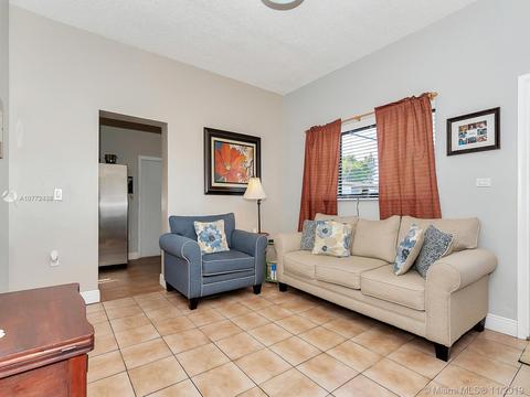 222 E 37th St, Hialeah, FL 33013 photo 32