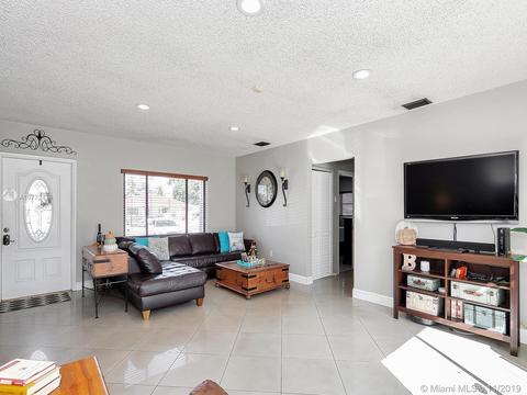 222 E 37th St, Hialeah, FL 33013 photo 8