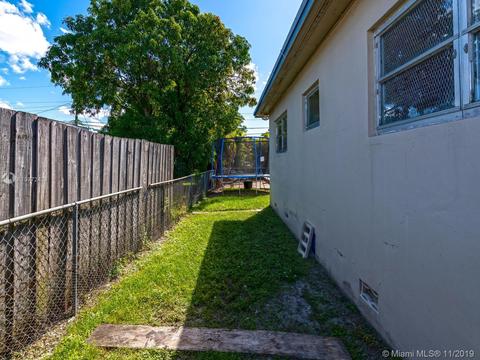 222 E 37th St, Hialeah, FL 33013 photo 28
