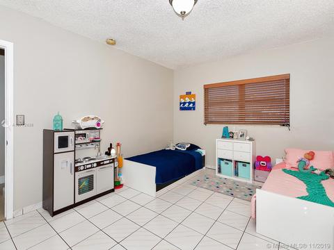 222 E 37th St, Hialeah, FL 33013 photo 20