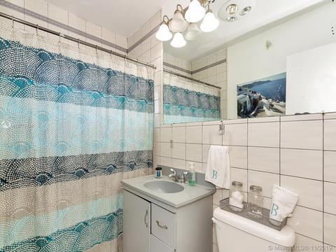 222 E 37th St, Hialeah, FL 33013 photo 19