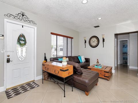 222 E 37th St, Hialeah, FL 33013 photo 5