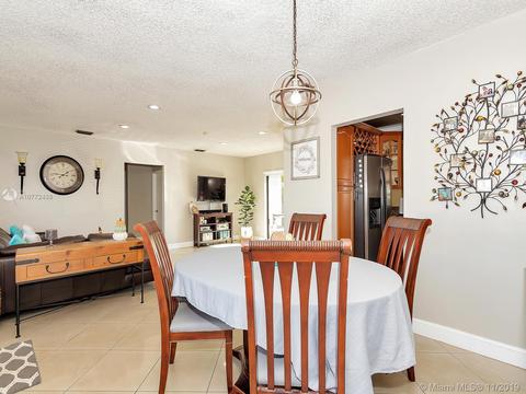 222 E 37th St, Hialeah, FL 33013 photo 6