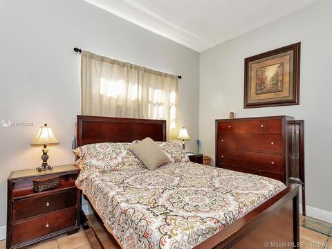 222 E 37th St, Hialeah, FL 33013 photo 18