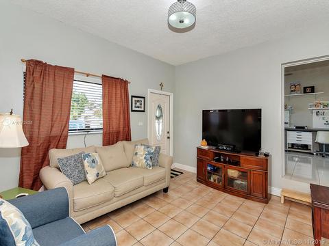 222 E 37th St, Hialeah, FL 33013 photo 33