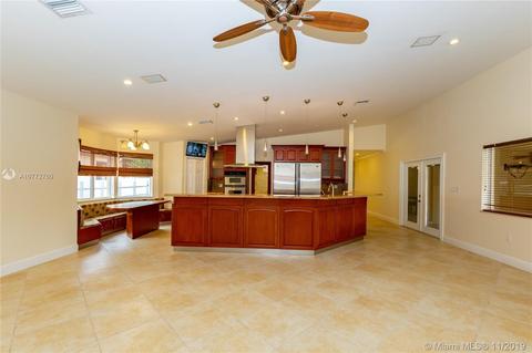 580 La Villa Dr, Miami Springs, FL 33166 photo 19