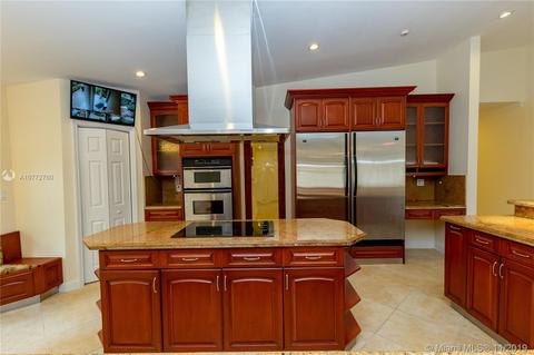 580 La Villa Dr, Miami Springs, FL 33166 photo 29