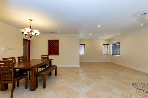 580 La Villa Dr, Miami Springs, FL 33166 photo 11
