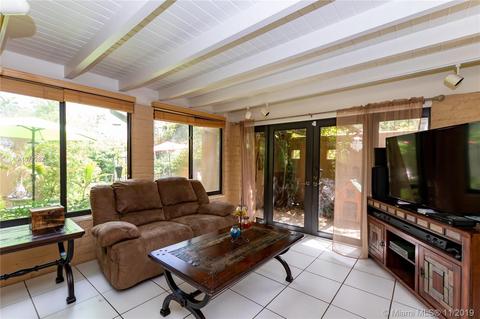 869 Pinecrest Dr, Miami Springs, FL 33166 photo 27