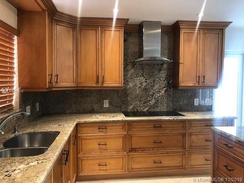 2761 NE 53rd St, Lighthouse Point, FL 33064 photo 4