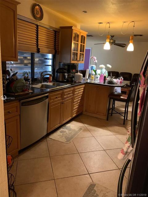 8410 Menteith Ter, Miami Lakes, FL 33016 photo 5