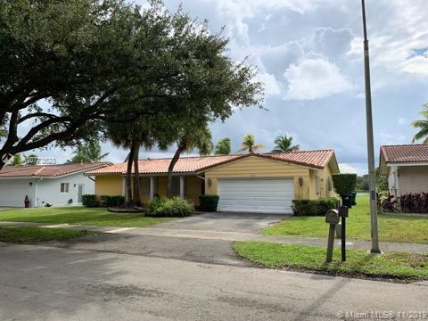 8410 Menteith Ter, Miami Lakes, FL 33016 photo 3