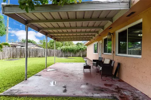 861 E 33rd St, Hialeah, FL 33013 photo 8
