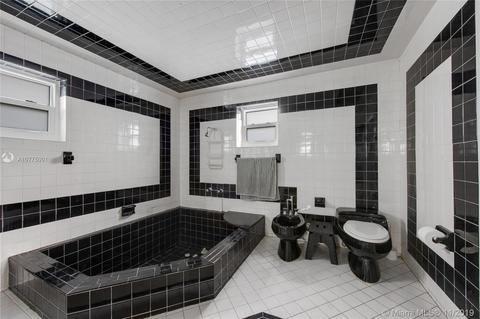 861 E 33rd St, Hialeah, FL 33013 photo 22