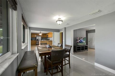 861 E 33rd St, Hialeah, FL 33013 photo 15