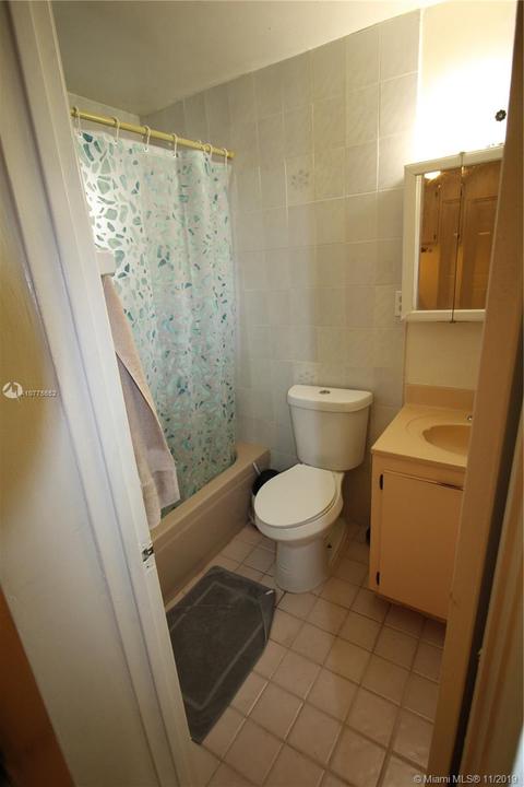 960 E 6th St, Hialeah, FL 33010 photo 24