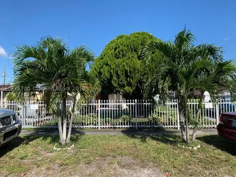 651 SE 3rd Pl, Hialeah, FL 33010 photo 1