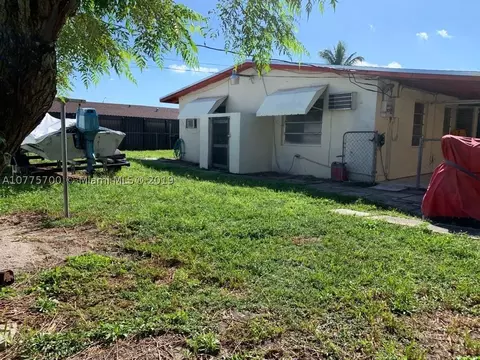 651 SE 3rd Pl, Hialeah, FL 33010 photo 18