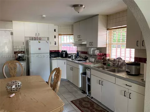 74 E 20th St, Hialeah, FL 33010 photo 4