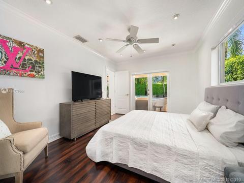 6910 Bottlebrush Dr, Miami Lakes, FL 33014 photo 10