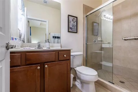 8873 W 35th Ln, Hialeah, FL 33018 photo 18