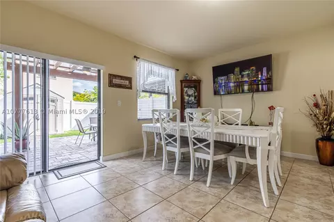 8873 W 35th Ln, Hialeah, FL 33018 photo 12