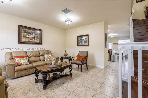 8873 W 35th Ln, Hialeah, FL 33018 photo 4