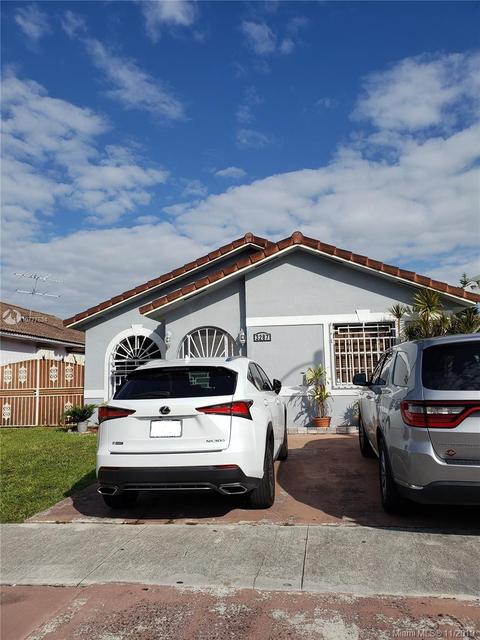 3287 W 73rd Ter, Hialeah, FL 33018 photo 1
